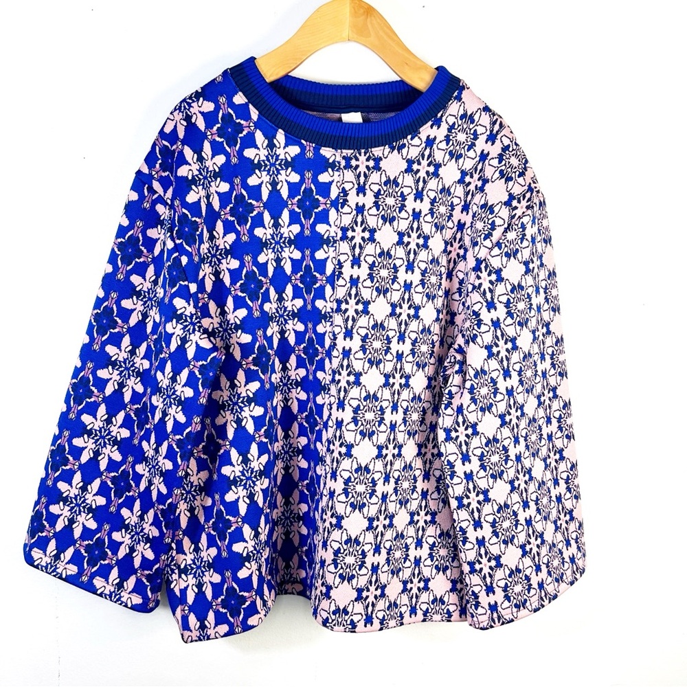 H&M Women's Size 6 Top 3/4 Sleeves Blue and Pink Geometric